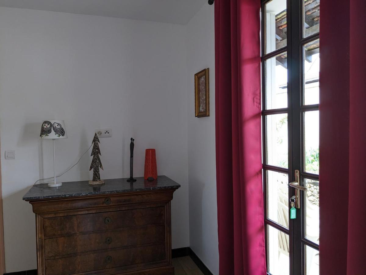 Au Chalet D'Illiers Combray, Grand Jardin Arbore Kültér fotó